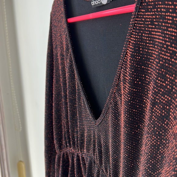 Boohoo sparkly v neck top - Picture 4 of 4